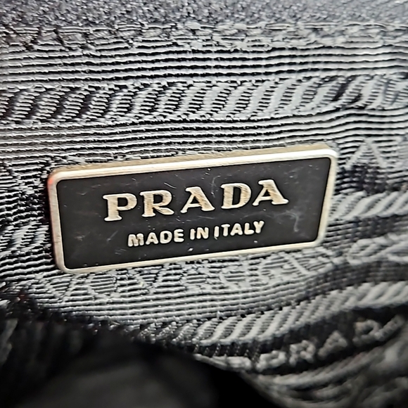 Authentic Prada Nero Tessuto Crossbody Bag - Picture 6 of 16
